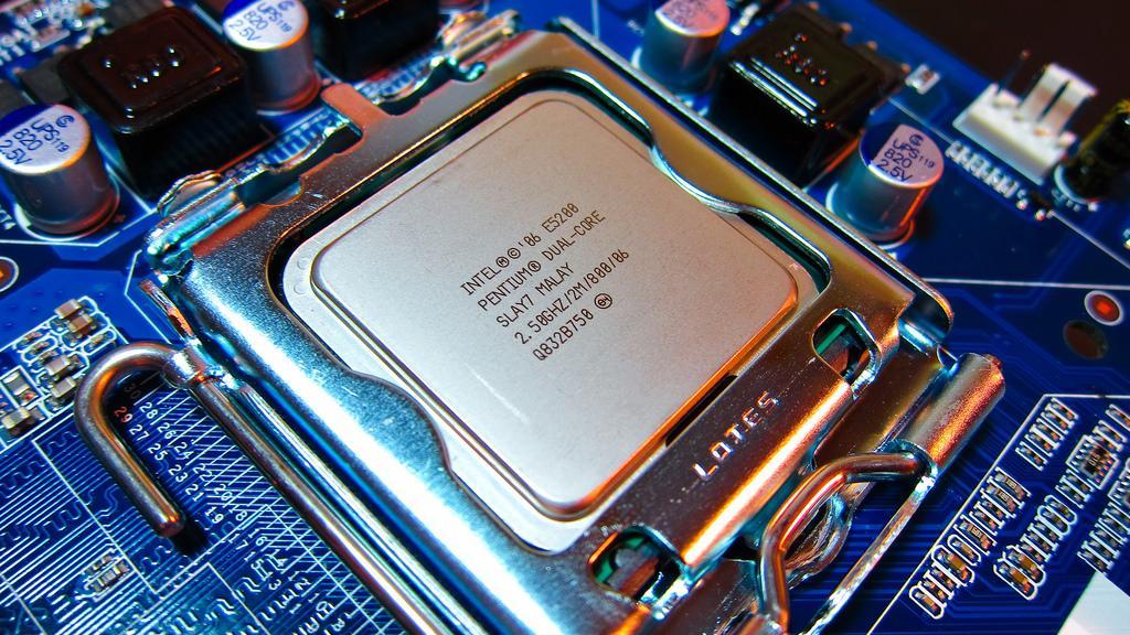 راهنمای خرید CPU و پردازنده کامپیوتر – ۲۰۱۹